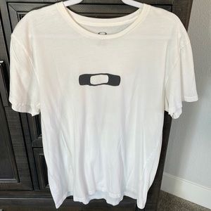 Oakley Men’s White Square O logo Tee XXL - slim fit
